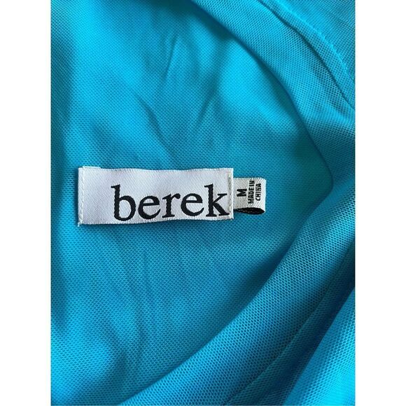 Berek Women's Sheer Padded Crew Neck Short Sleeve Shirt Blue Size Medium - Picture 3 of 5